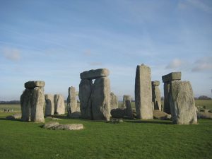 Taxi Transfer from Luton Airport to Stonehenge