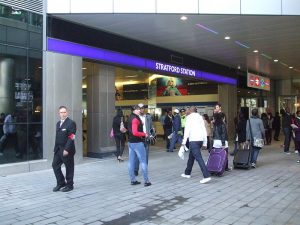 Shuttle Transfer from Stratford to Gatwick Airport